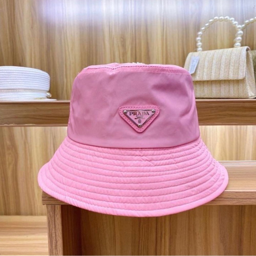PRADA BUCKET HAT